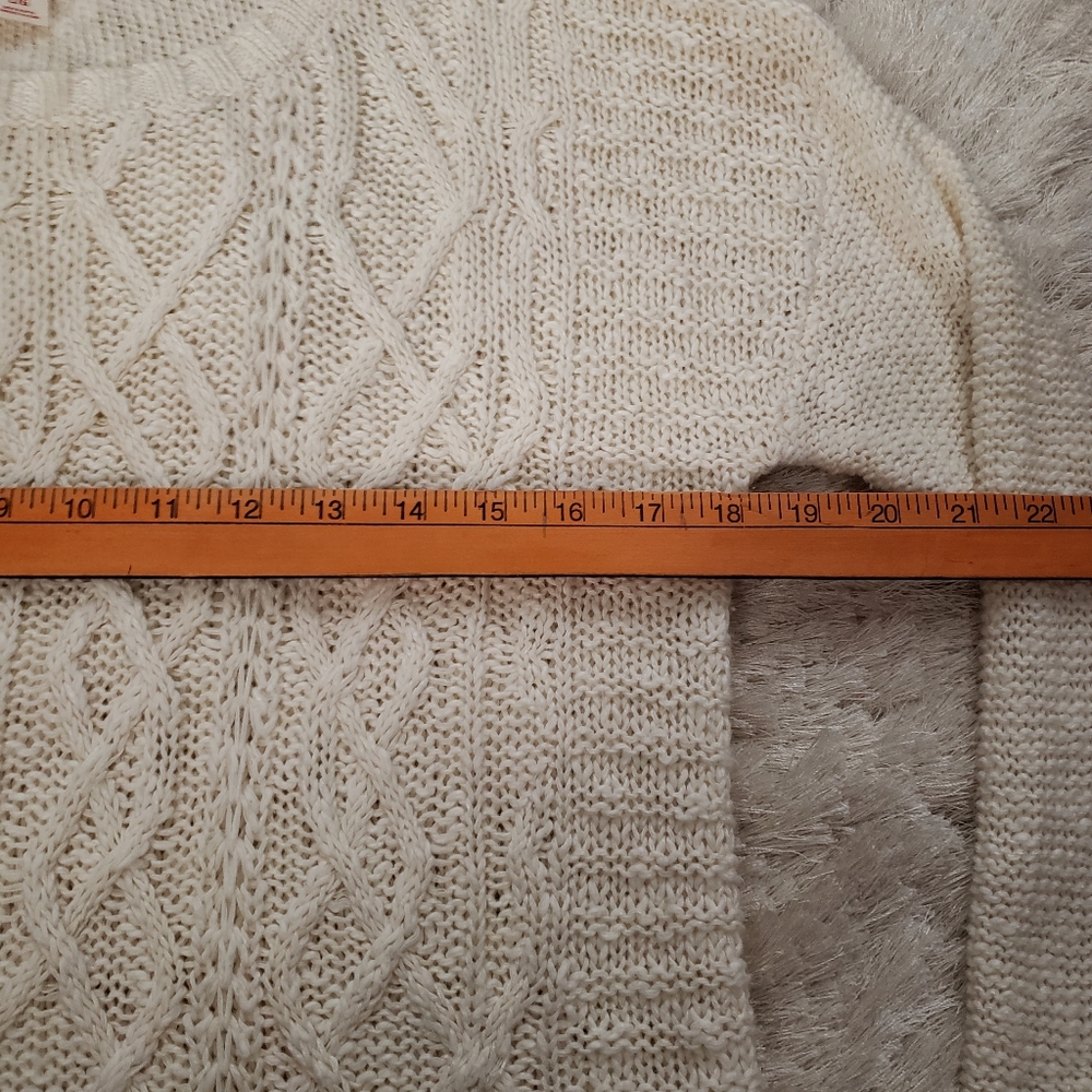 Mossimo L cable knit sweater cream/white - Picture 5 of 7